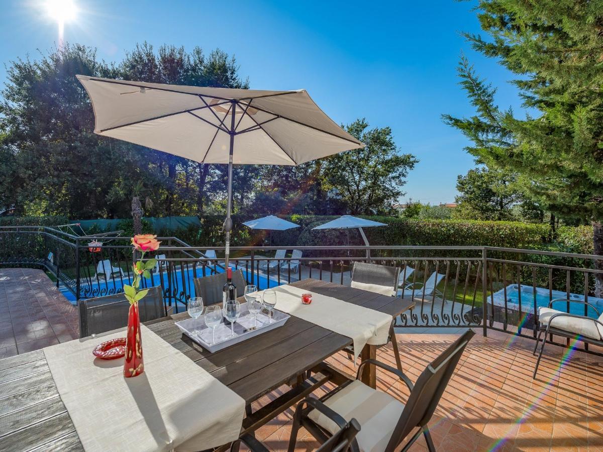 Villa Martimar With Pool And Hot Tub In Istria Rosini Exterior foto