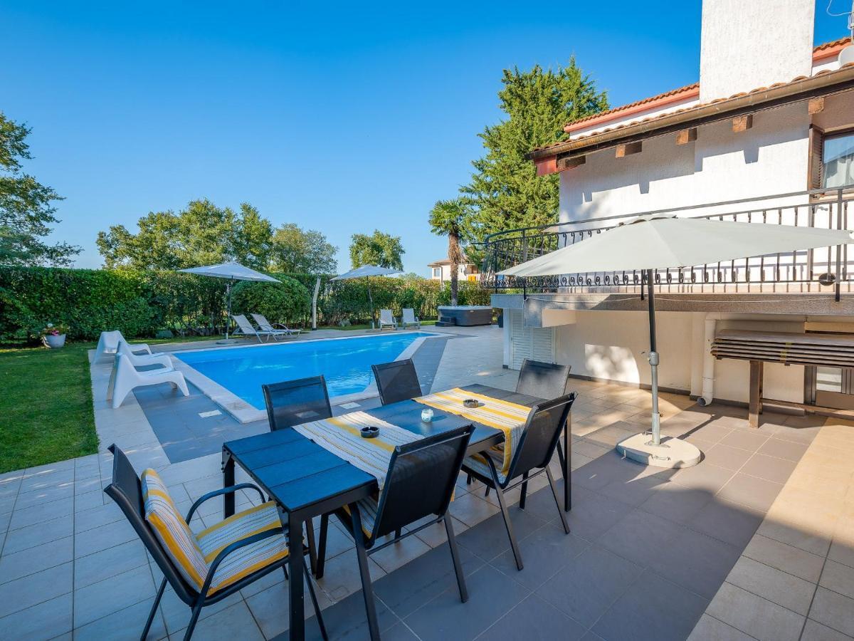 Villa Martimar With Pool And Hot Tub In Istria Rosini Exterior foto